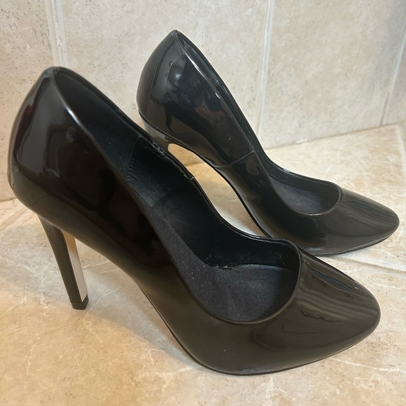 NWOT CALL IT SPRING Black Patent Pumps, Sz 6.5, 4” heel - Picture 4 of 12